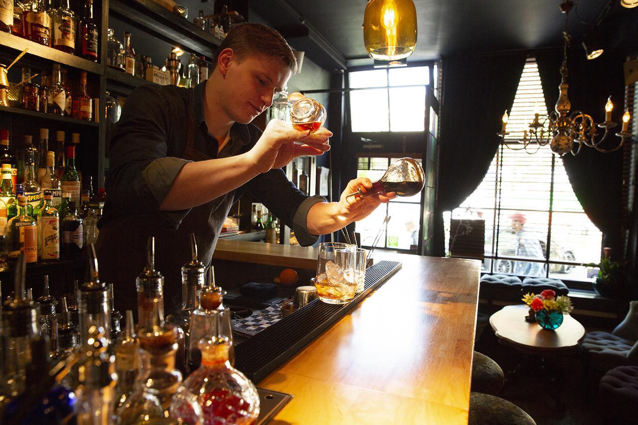 Rosalia'S Menagerie Cocktail Bar & Innupstairs Amsterdam Luaran gambar